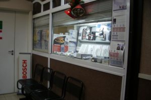 Витрина с аксессуарами