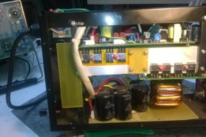 процес ремонта сварочного аппарата