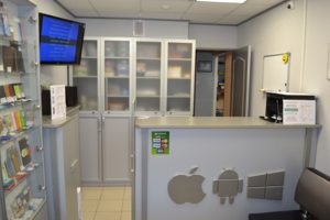 Reception. Для вашего удобства: Горячий кофе и мягкий диван