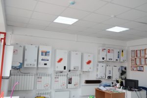 Техника для установки и замены в наличии