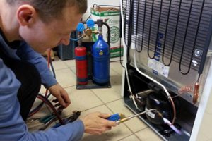 Ремонт холодильников