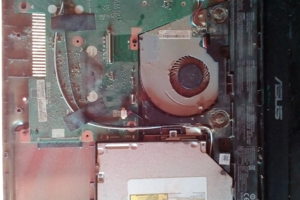 ремонт экрана ноутбука сервисный ремонт ноутбуков ремонт питания