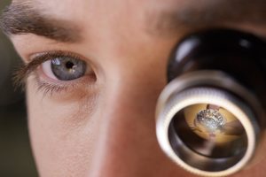 Мастер за работой.