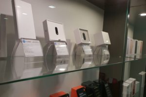 Витрина с товарами