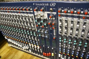 ремонт микшерных пультов