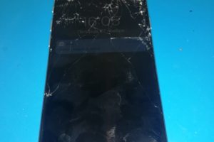 Всегда есть выбор , копии, переклеенные модули, оригиналы!