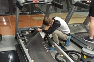 Обслуживание беговой дорожки