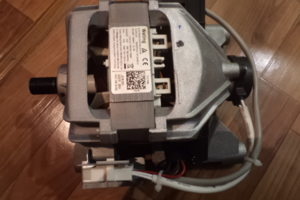 ремонт эл двигателя замена щёток