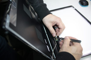 Замена матрицы на ноутбуке