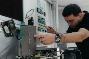 процесс ремонта в RE: SPAWN