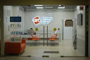 Вход в сервисный центр