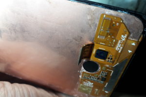 Ремонт телефона.