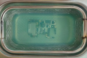 отмывание платы в ультразвуковой ванне