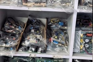 Мы имеет собственный склад запчастей, поэтому большинство самых