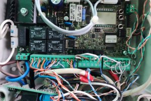 ремонт пультов к воротам и шлагбаумам